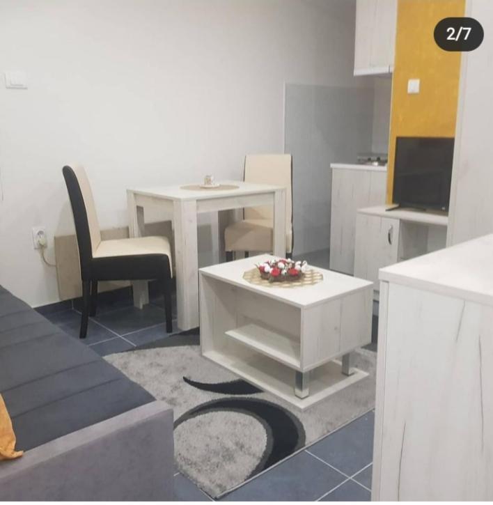 Apartment Apartmani Loznica